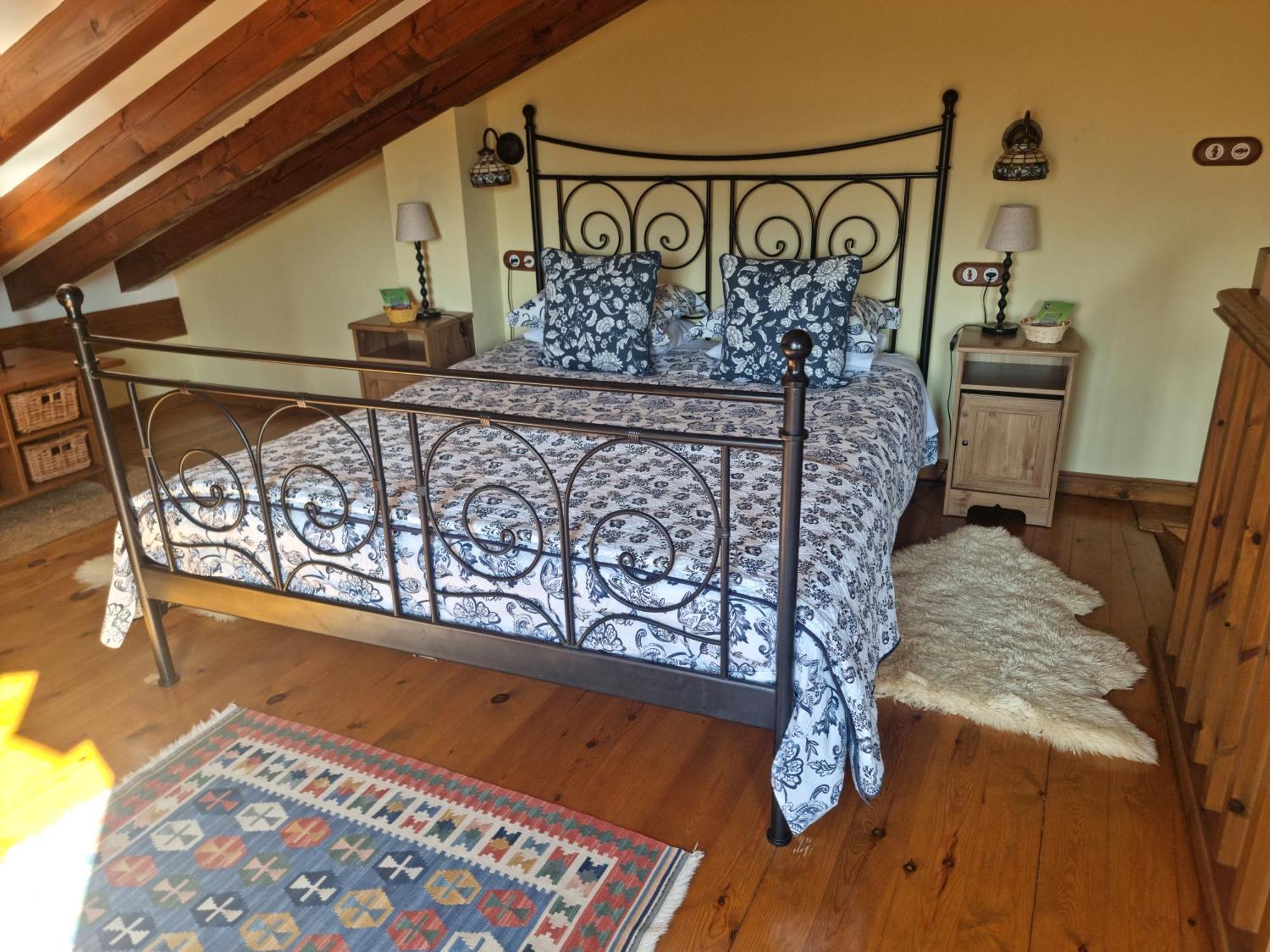 La Casa De Las Chimeneas Tudes Экстерьер фото