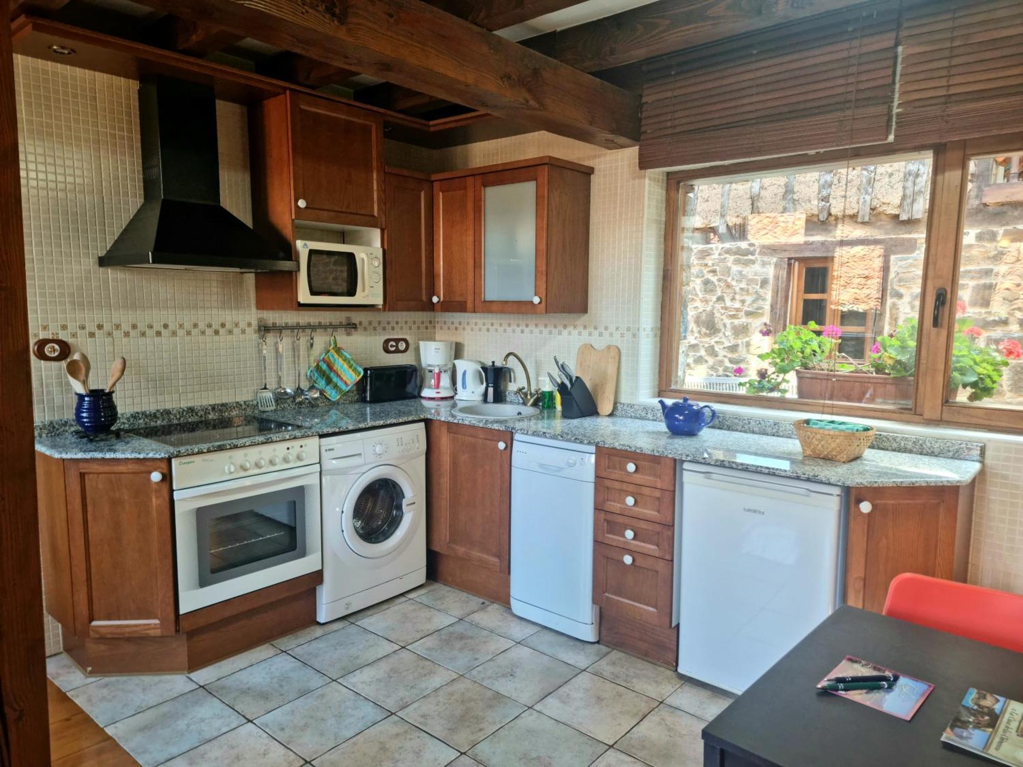 La Casa De Las Chimeneas Tudes Экстерьер фото
